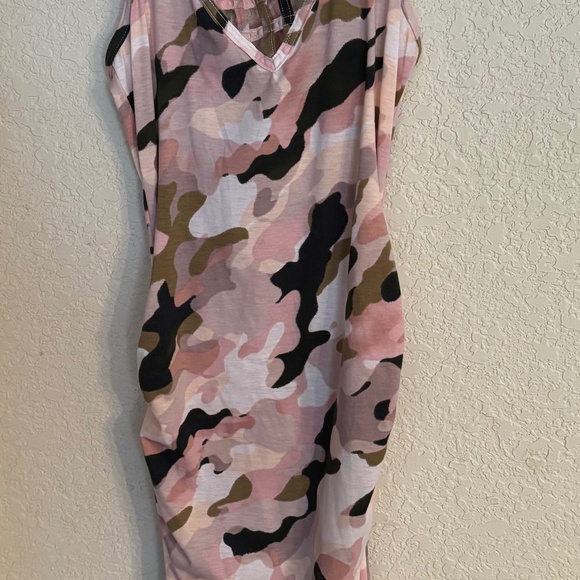 Women’s pink camouflage maxi - Picture 1 of 4